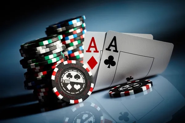 Auto Roulette live-dealer table interface showing spin sequence setup and real-time wheel display